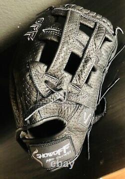 Black Outfield Baseball/softball Glove Size 12.75 Showoff Baseball Professional