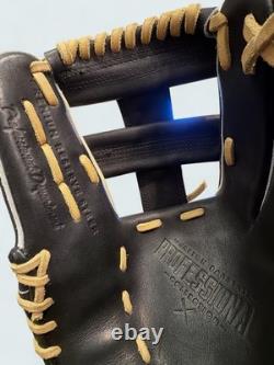 Easton Professional Collection C32 11.75 Baseball Glove RHT BNWT Single Post
