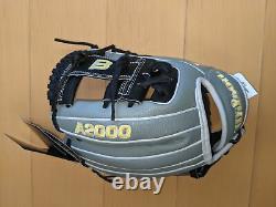 GRS-2018-115 Wilson RHT A2000 Pro Infield Baseball Glove 11.5 Inch