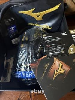 Mizuno pro 11.5 Limited Edition Infield RHT Black Glove