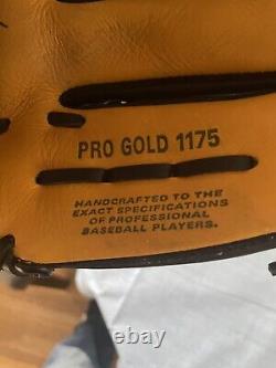 Nike Dri Fit PRO GOLD GLOVE 1175 Right Hand Throw