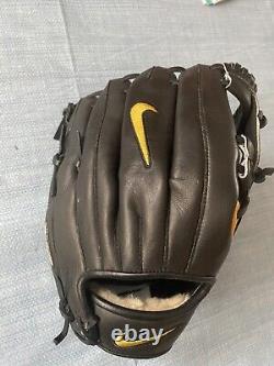 Nike Dri Fit PRO GOLD GLOVE 1175 Right Hand Throw