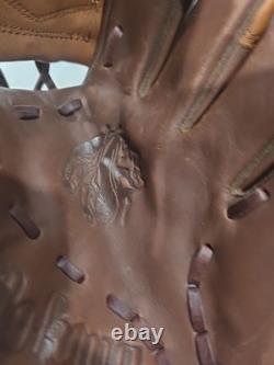 Nokona TN1150 Pro Elite Series 11.5 In Premium Cowhide Infield Baseball Glove RH