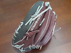 RAWLINGS COLOR SYNC 2.0 PRO204-2SHDS 11.50 RHT Infielders Glove