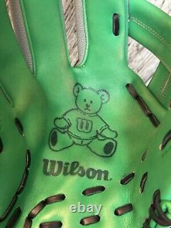 Rare Japanese Wilson Staff 11.75 LHT pitcher/infield baseball glove Wilson bear