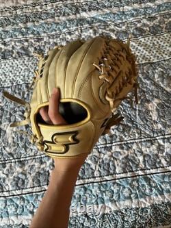 SSK Z9 Maestro 11.75 Infield Baseball Glove Z9-1175CMLGLD4