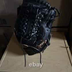 Under Armour Genuine Pro 11.75 Pitcher/Infield