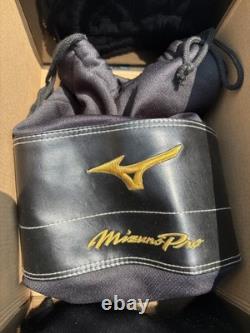 Used Mizuno pro Baseball glove 11.5 infield Orange