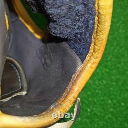 Used Mizuno pro Baseball glove 11.5 infield RHT custom order HAGA japan