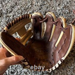 Wilson 11.5 A2000 1786 Pro Stock Infield Baseball Glove. Never used in game