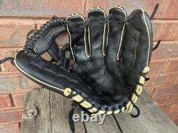Wilson A1000 11.5 Glove Baseball leather R-H A1000 PRO 2000 Middle Infielder