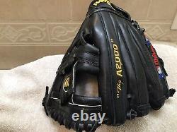 Wilson A2000 1440 Pro Stock 11.75 Baseball Glove Right Hand Throw