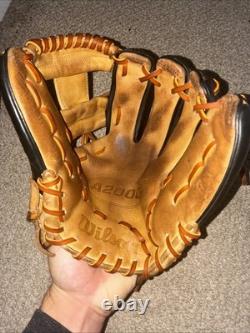Wilson A2000 1786 11.5 Infield Baseball Glove Pro Stock Right Hand Throw