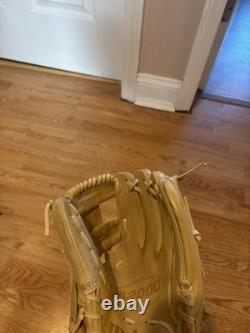 Wilson A2000 1786 Tan 11.5 Baseball Glove Infield 2025 Pro Stock New