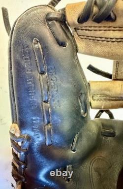 Wilson A2000 1788-BG 11.25 Baseball Infield Glove Pro Stock Leather RHT
