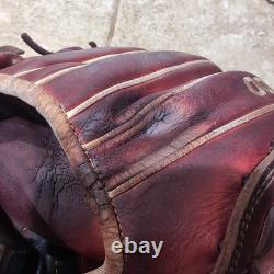 Wilson A2000 PP05 11.5 Baseball Glove Infield Glove Pro Stock