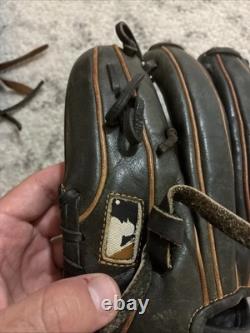 Wilson A2000 PP05 11.5 Baseball Glove Pro Stock Leather Right Hand Thrower