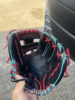 Wilson A2000 Pro-Stock PFX2 11 Inch Infield Baseball Glove RHT WBW10039711