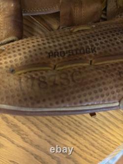 Wilson A2000 Pro Stock Spin Control Leather Infield Baseball Glove 11.75