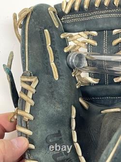 Wilson A2000 RHT Model 1788 Pro Stock Infield Glove Black / Grey 11.25