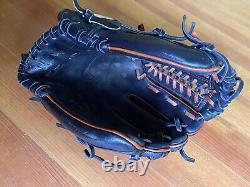 Wilson A2k D33 Pro Stock Rht Baseball Glove 11.75 Black / Orange Excellent Shape