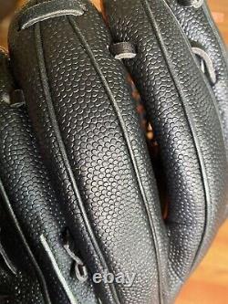 Wilson A2k D33 Pro Stock Rht Baseball Glove 11.75 Black / Orange Excellent Shape