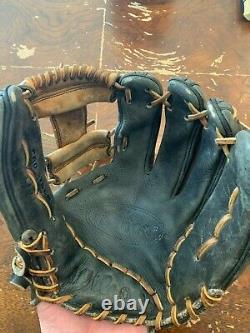 Wilson a2000 infield baseball glove (pro stock)