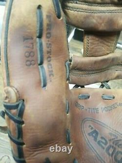 Wilson the A2000 1788 /11.25 Baseball Glove brown, Pro Stock Leather dual welt