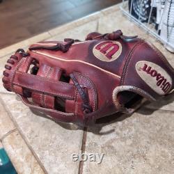 Gant de baseball Wilson A2000 PP05 11,5 pouces Gant de champ intérieur Pro Stock
