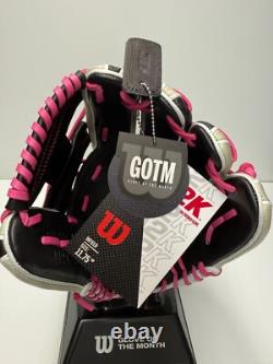 Gant de baseball personnalisé Wilson A2K 1724 11.75 GOTM juin 2024 WBW1022571175