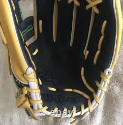 Gant de champ intérieur Wilson A2000 Pro Stock LE Savannah Bananas 11,5 pouces droitier NWT